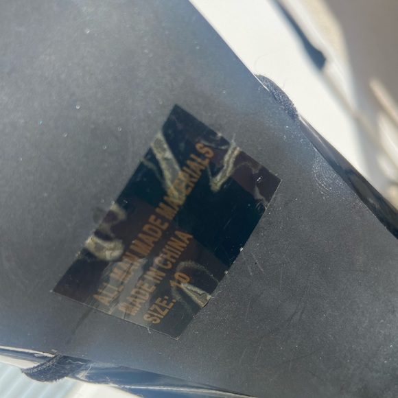 Black knee high boots - Picture 5 of 5